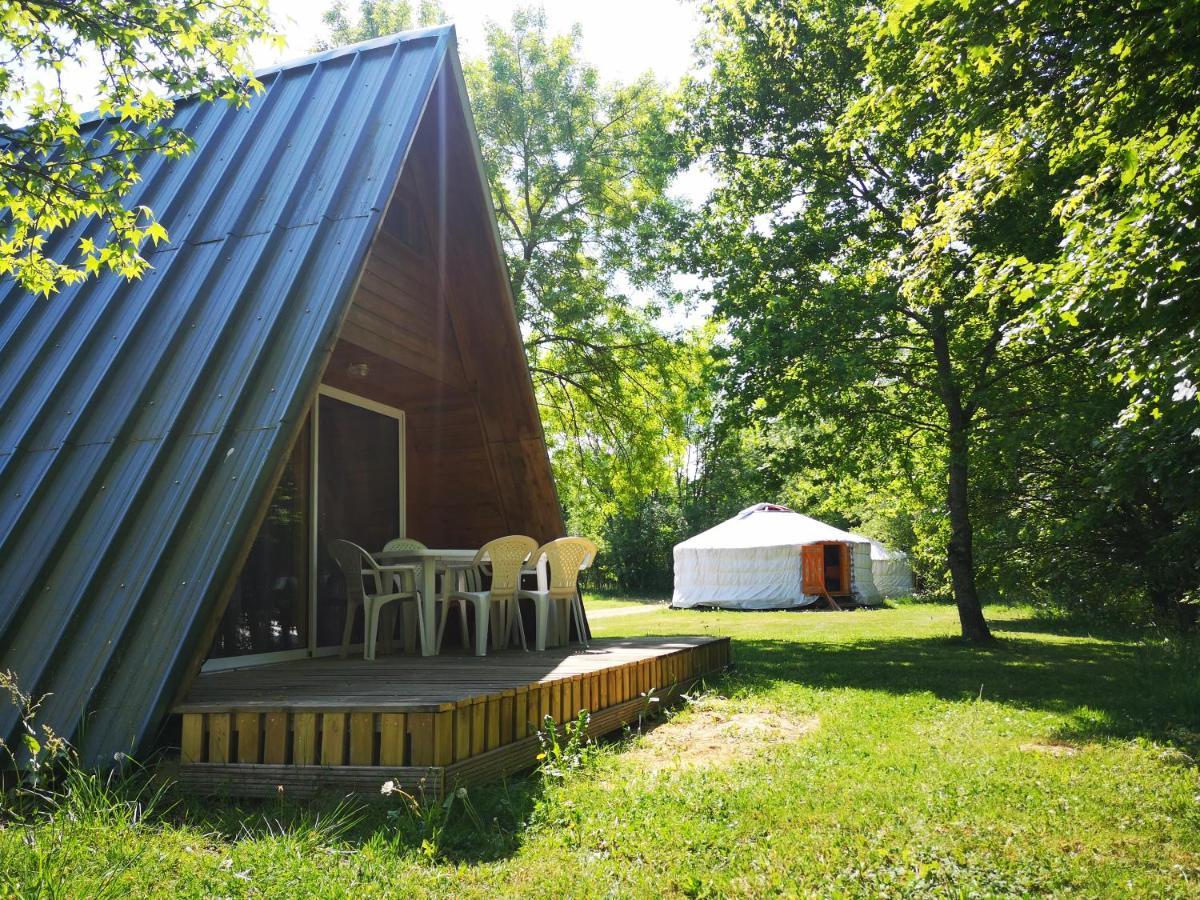 Camping Domaine de Mepillat Saint-Nizier-le-Bouchoux Extérieur photo